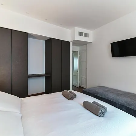 Dome's Magic - The House Of Travelers Appartement