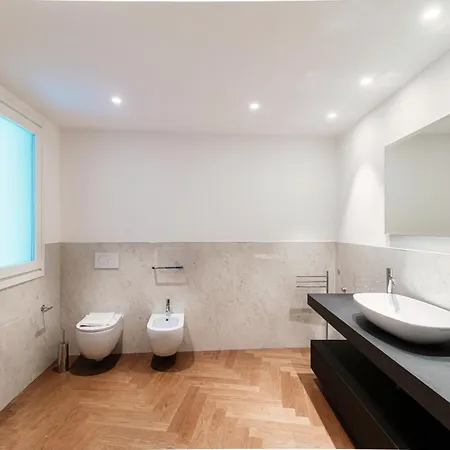 Dome's Magic - The House Of Travelers Côme